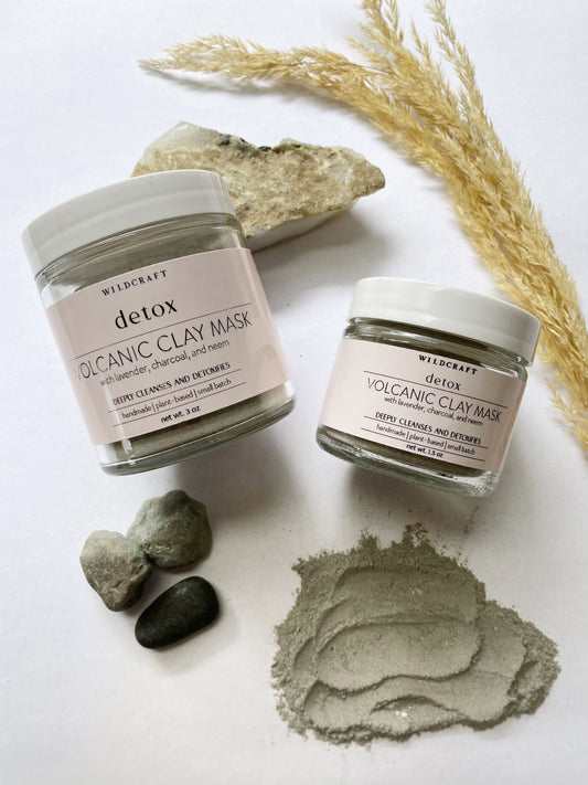 A deep cleansing bentonite clay face mask, formulated with organic herbs to detoxify the pores and promote balanced skin. This mask provides antimicrobial, anti-inflammatory, and healing actions to remove toxins, soothe irritation, and repair tissue. Great for all skin types, especially oily or acne-prone skin.