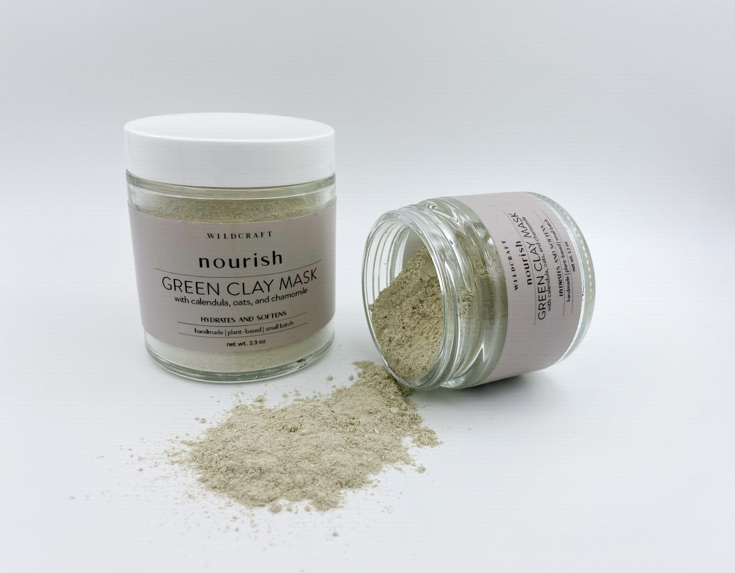 A calming french green & kaolin clay face mask powder formulated with botanicals to soothe & comfort the skin while providing a boost of antioxidants. This mask works to draw impurities out while providing anti-inflammatory, anti-bacterial, & skin softening actions. Great for all skin types, especially sensitive skin!